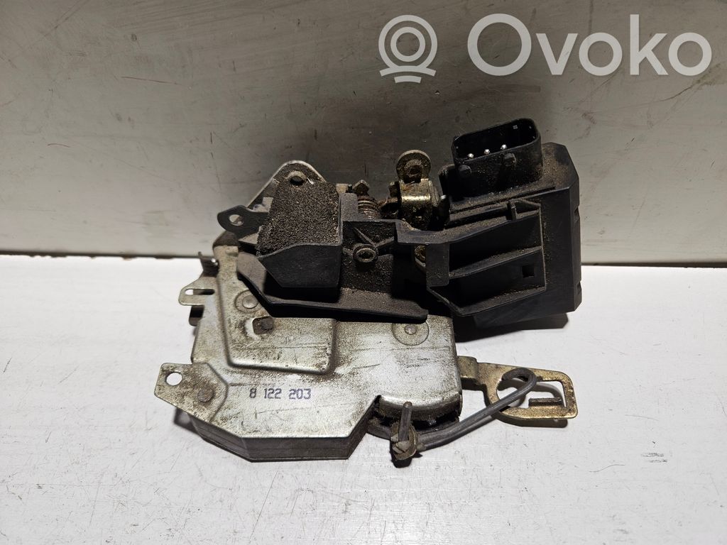 BMW 3 E36 Front door lock 