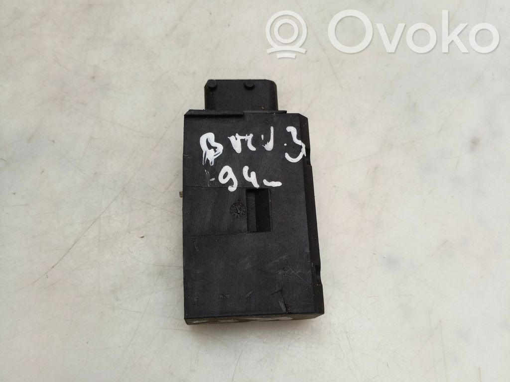 BMW 3 E36 Front door lock 