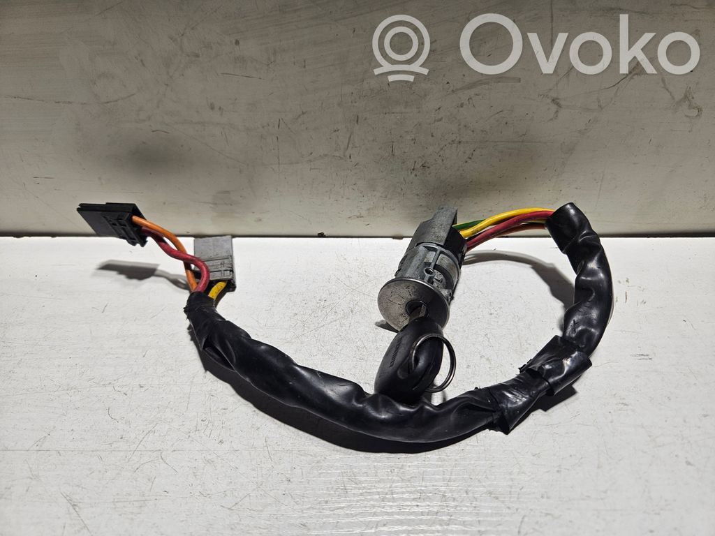 Renault Laguna I Ignition lock 