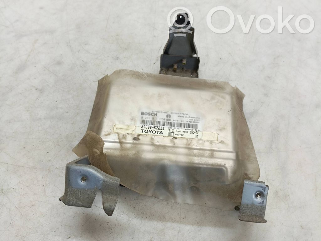 Toyota Yaris Verso Engine control unit/module 