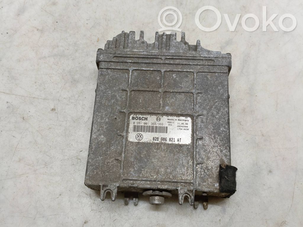 Volkswagen PASSAT B4 Engine control unit/module 