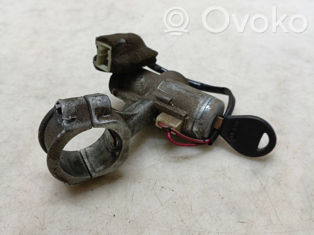 Nissan Primera Užvedimo spynelė 