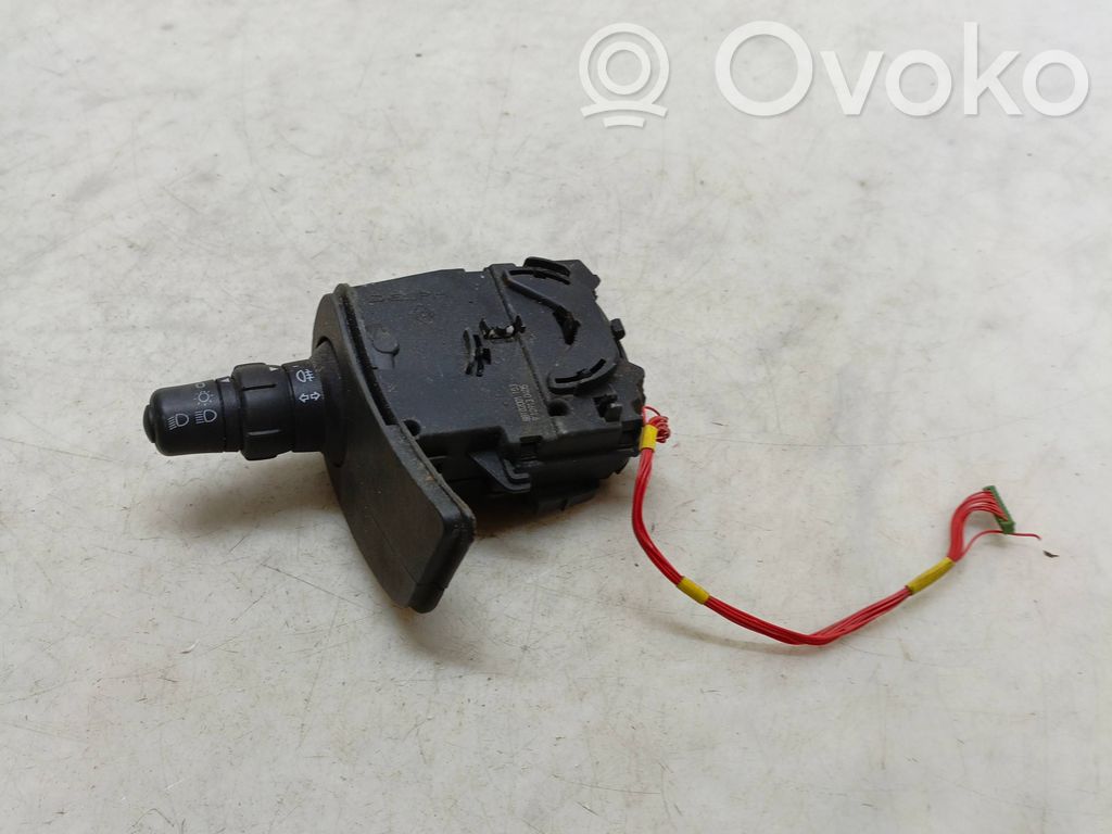 Renault Clio III Indicator stalk 