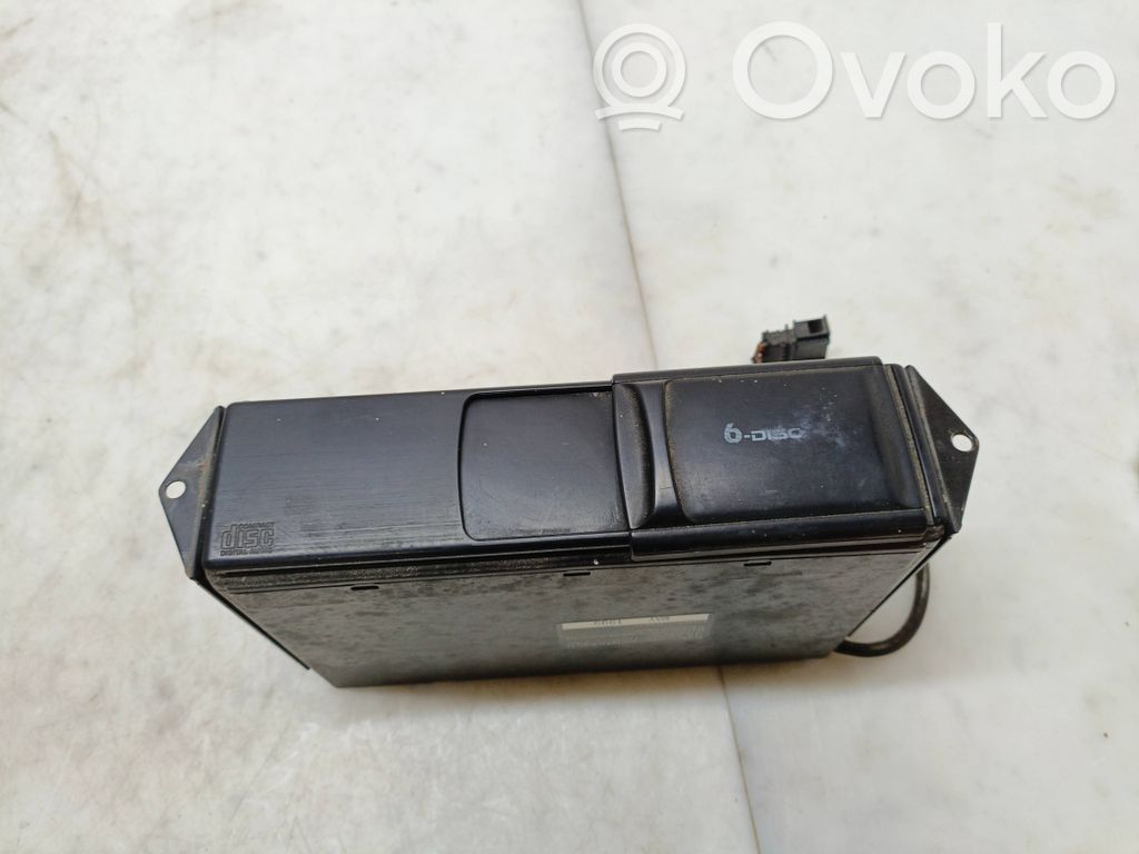 Skoda Octavia Mk2 (1Z) Schimbător CD/DVD 