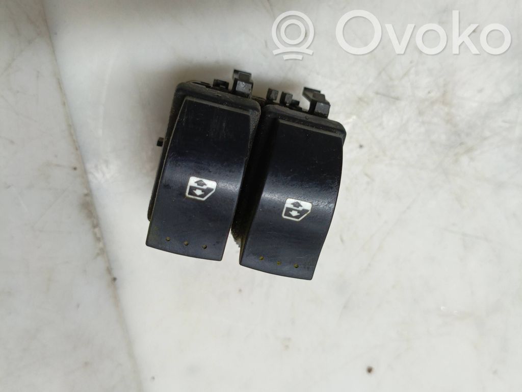 Renault Clio II Interruptor del elevalunas eléctrico 