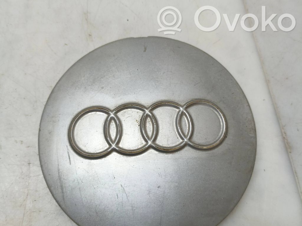 Audi A4 S4 B5 8D Tapacubos original de rueda 