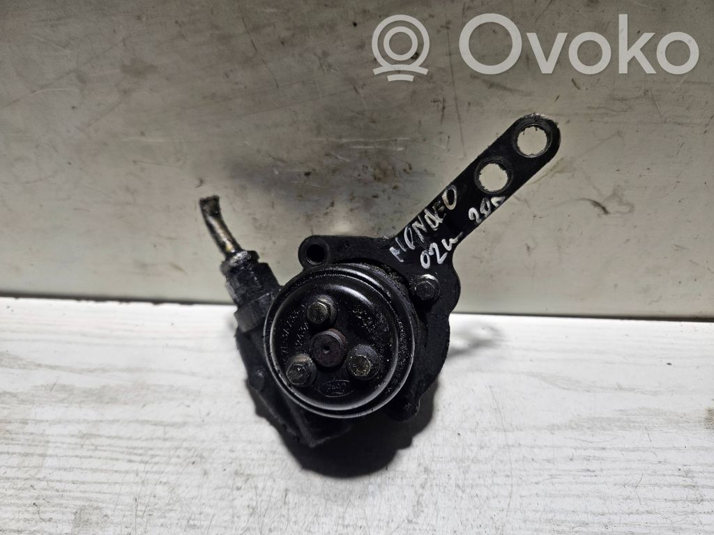 Ford Mondeo Mk III Ohjaustehostimen pumppu 