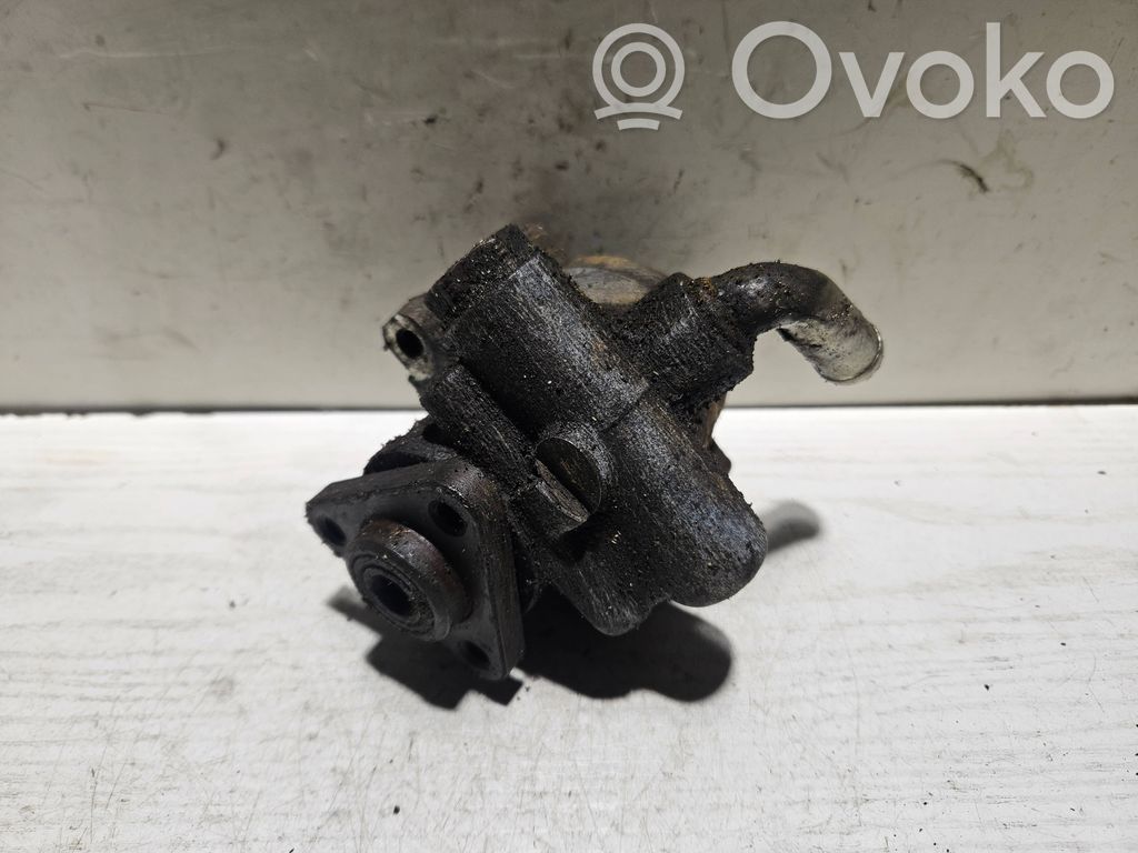 Ohjaustehostimen pumppu   7849701