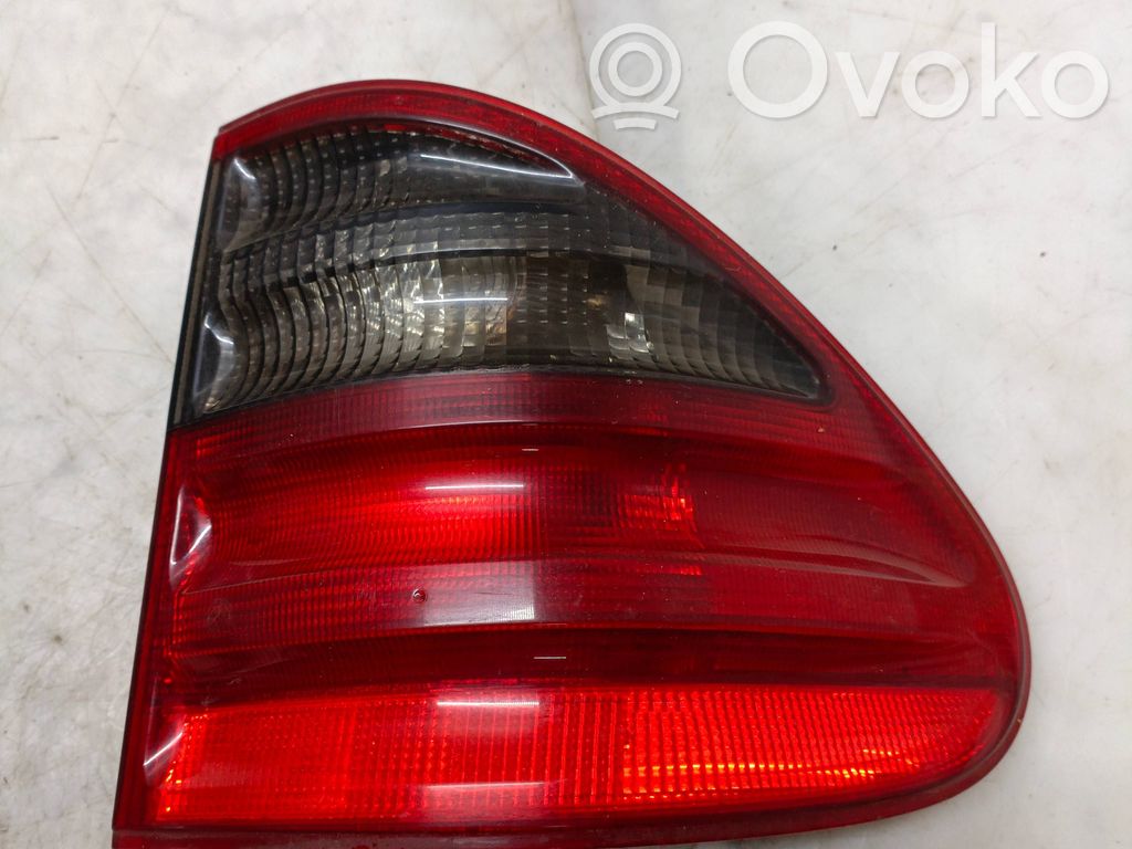 Mercedes-Benz E W210 Rückleuchte Heckleuchte 