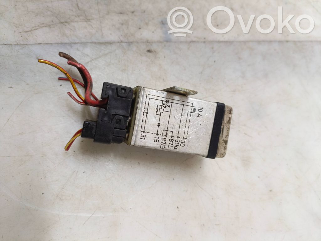 Mercedes-Benz E W124 Other relay 