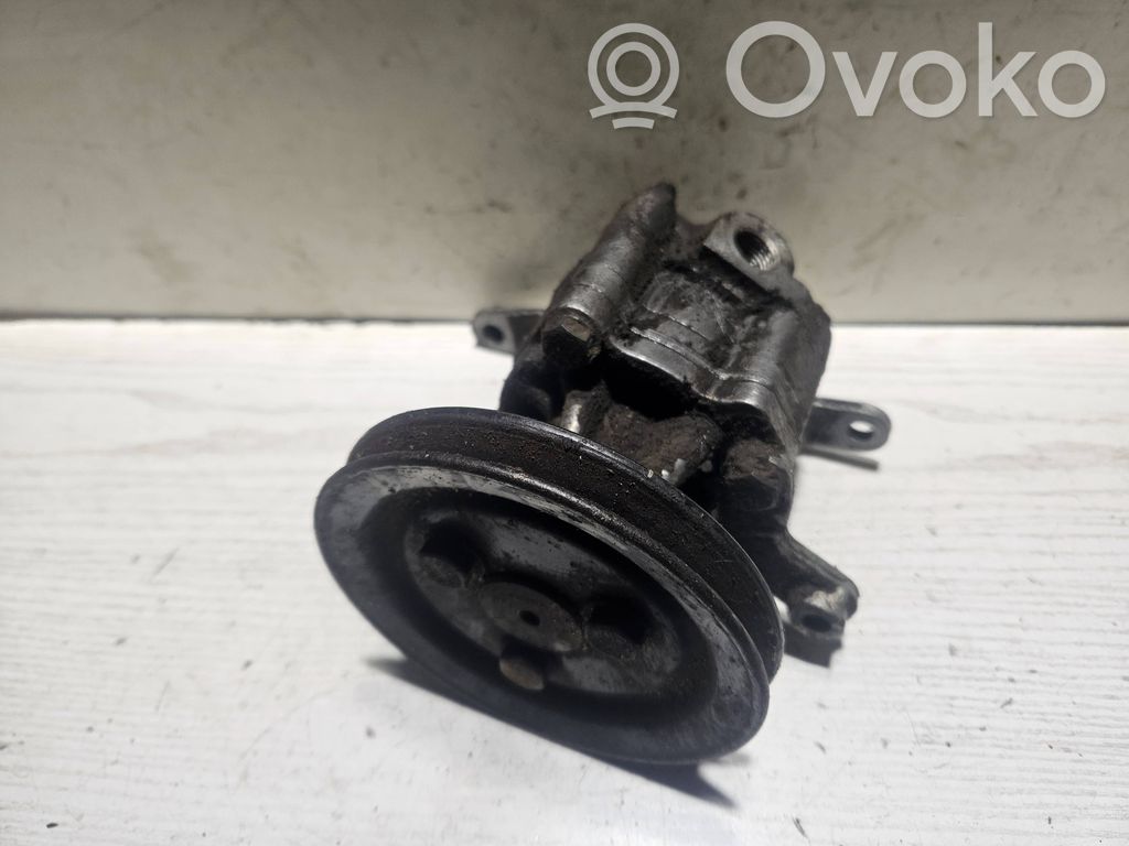 BMW 7 E32 Power steering pump 