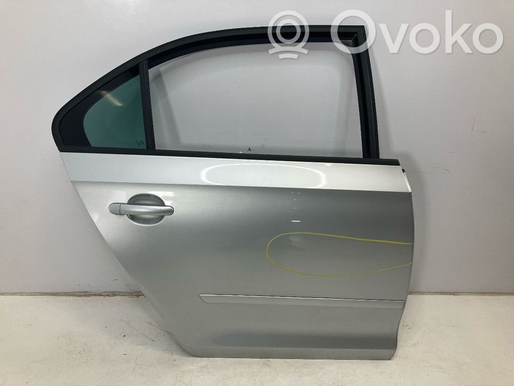Skoda Rapid (NH) Puerta trasera 