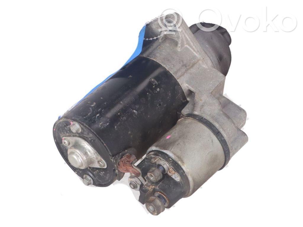 Opel Astra J Starter motor 