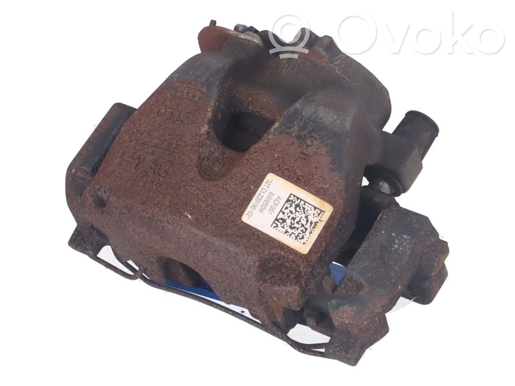 Audi A4 S4 B9 8W Zacisk hamulcowy przedni 