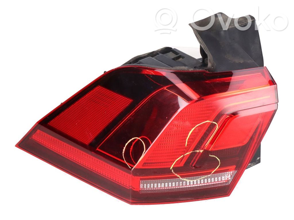Volkswagen Tiguan Lampa tylna 