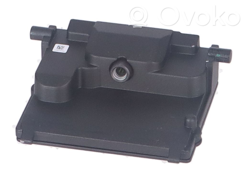 Windshield/windscreen camera   2826928