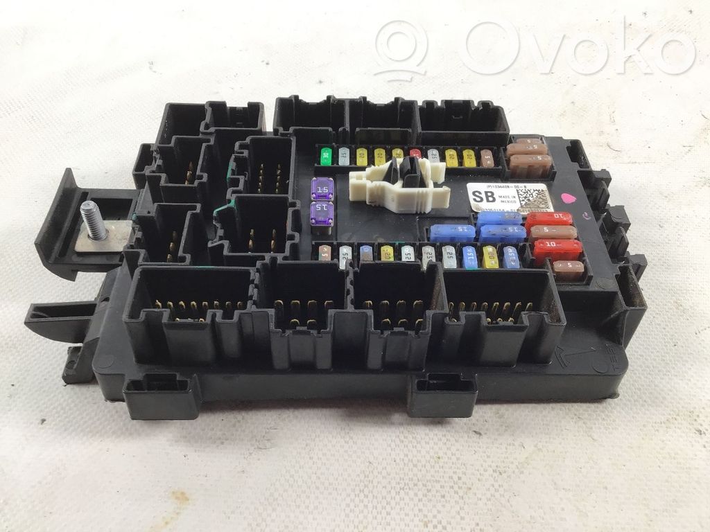 Tesla Model S Sulakemoduuli 
