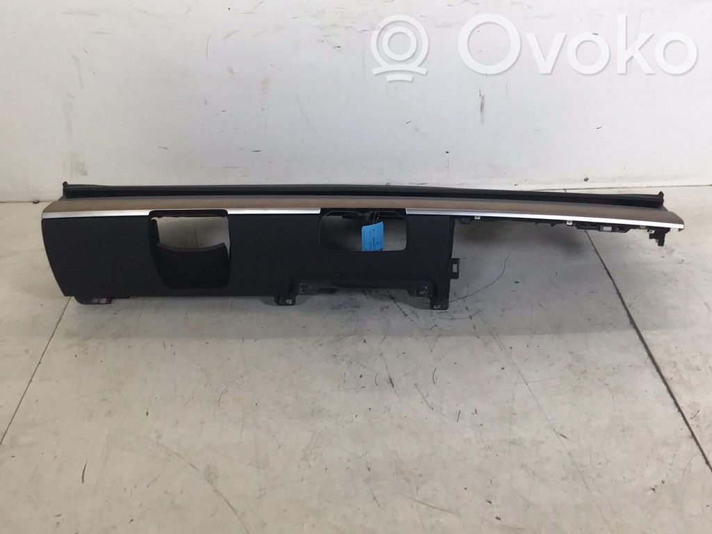 Tesla Model 3 Panelė 