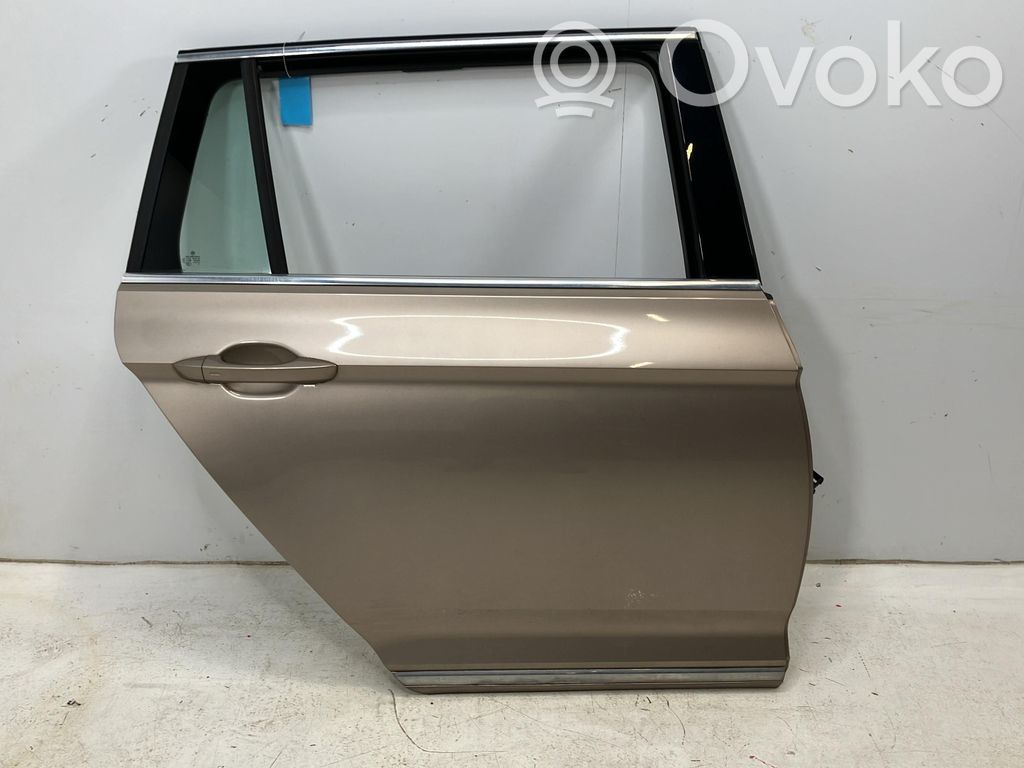 Volkswagen PASSAT B8 Puerta trasera 