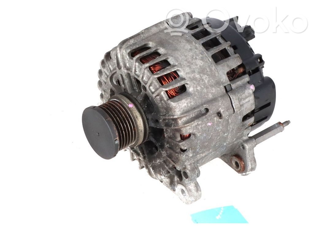 Volkswagen PASSAT B8 Generator/alternator 