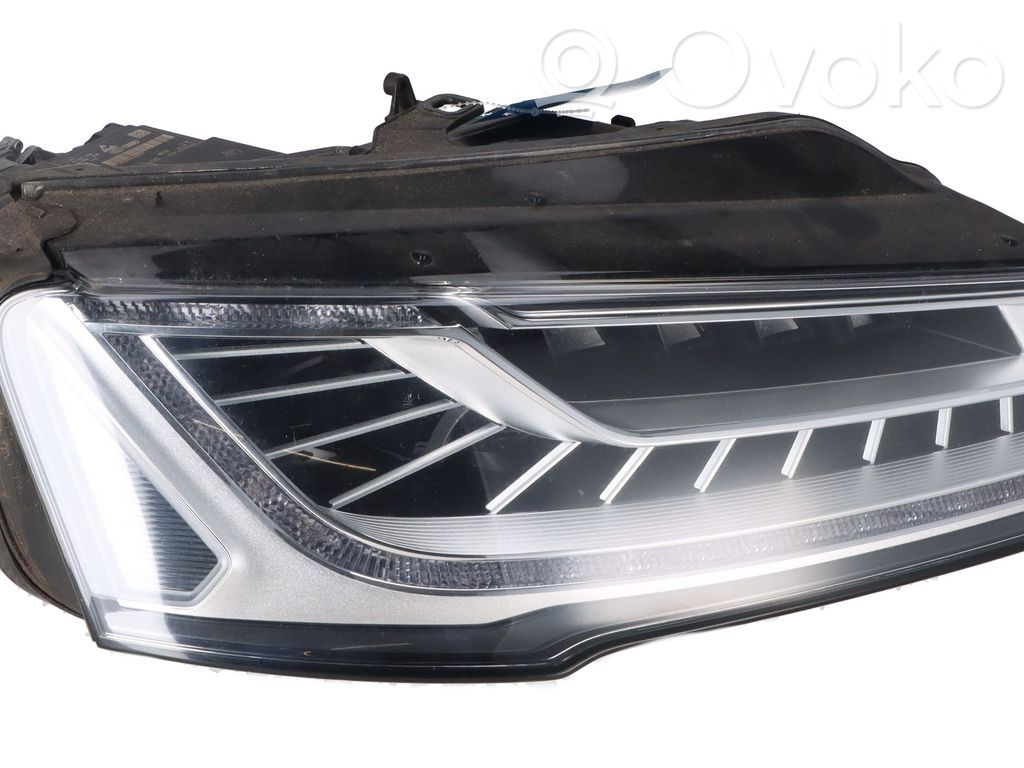 Audi A8 S8 D4 4H Lampa przednia