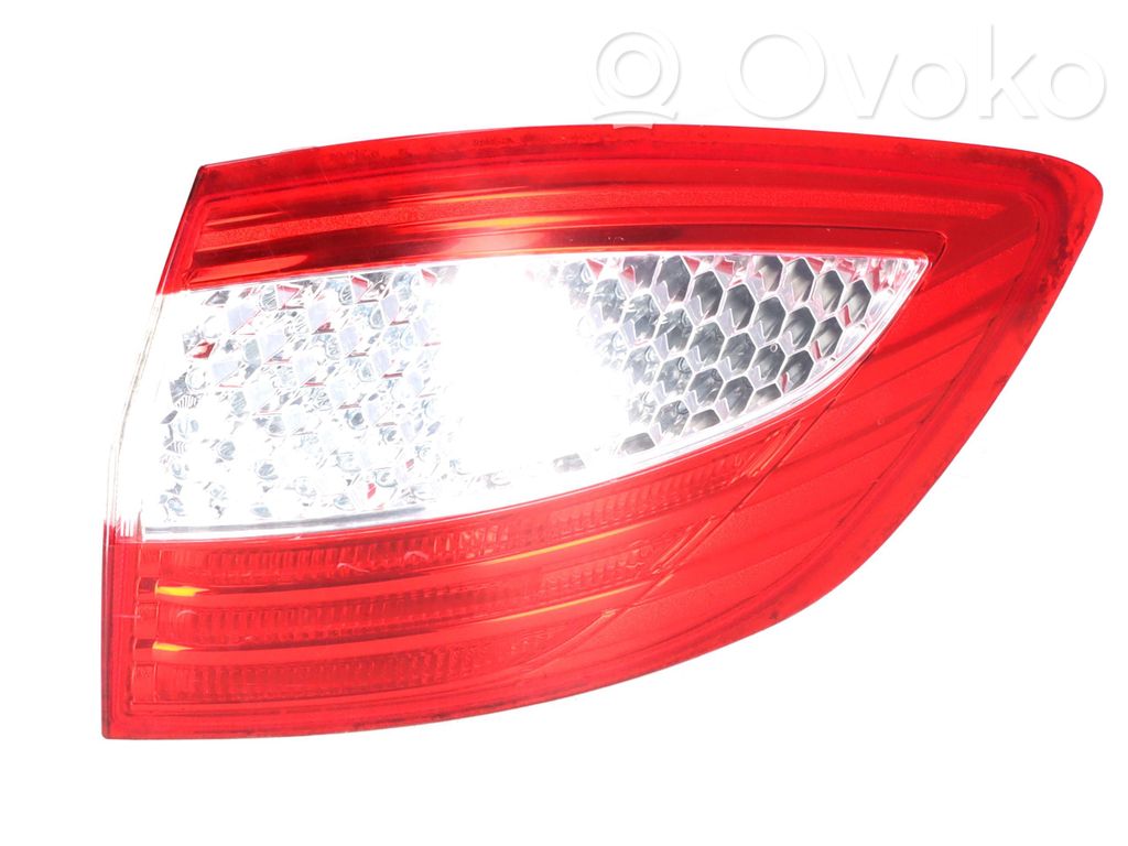 Ford Mondeo MK IV Luci posteriori