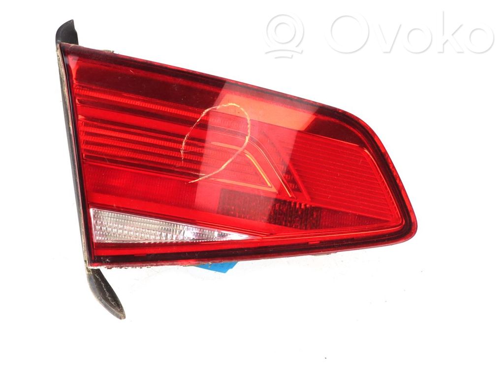Volkswagen PASSAT B8 Luci posteriori del portellone del bagagliaio
