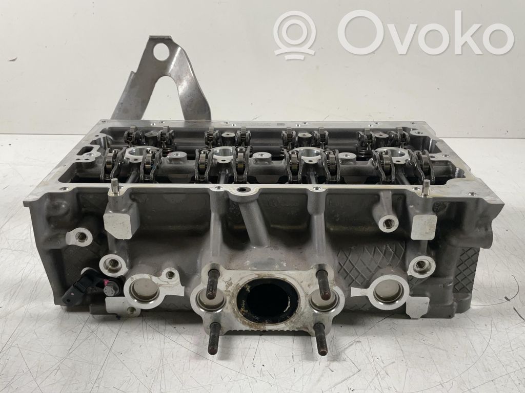 Volkswagen PASSAT B9 Testata motore
