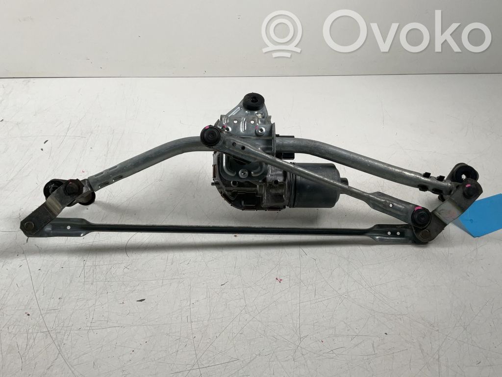Volkswagen PASSAT B8 Motor ștergător 