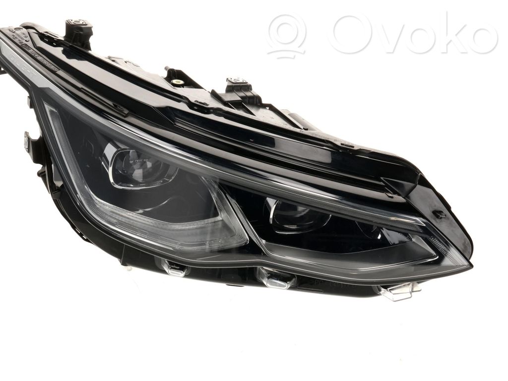 Volkswagen Golf VIII Phare frontale