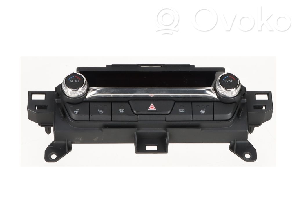 Mazda 3 Ilmastoinnin ohjainlaite 