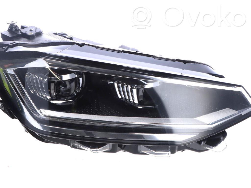 Volkswagen Golf Plus Lampa przednia 