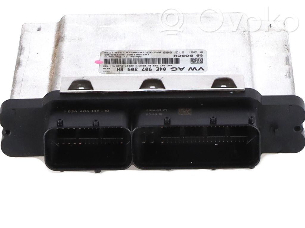 Volkswagen Golf VII Engine control unit/module 