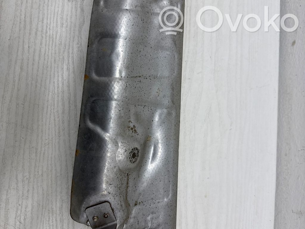 BMW 5 F10 F11 Moottoritilan lämpökilpi 