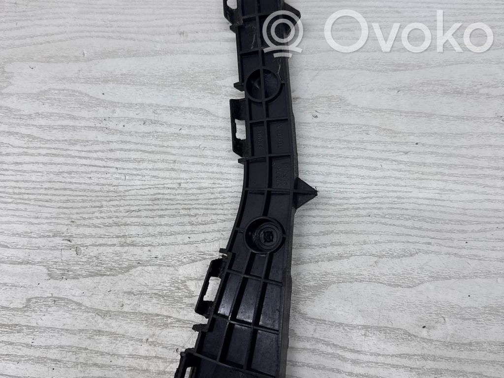 Toyota Avensis T270 Soporte de montaje del parachoques trasero 