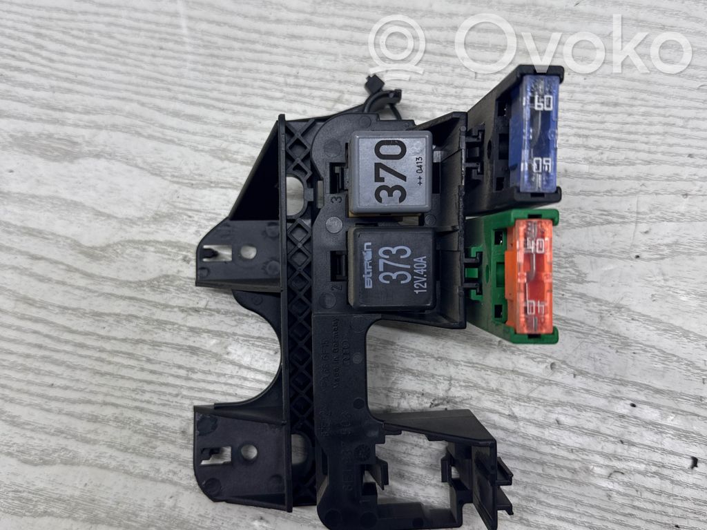 Audi A4 S4 B6 8E 8H Módulo de fusible 