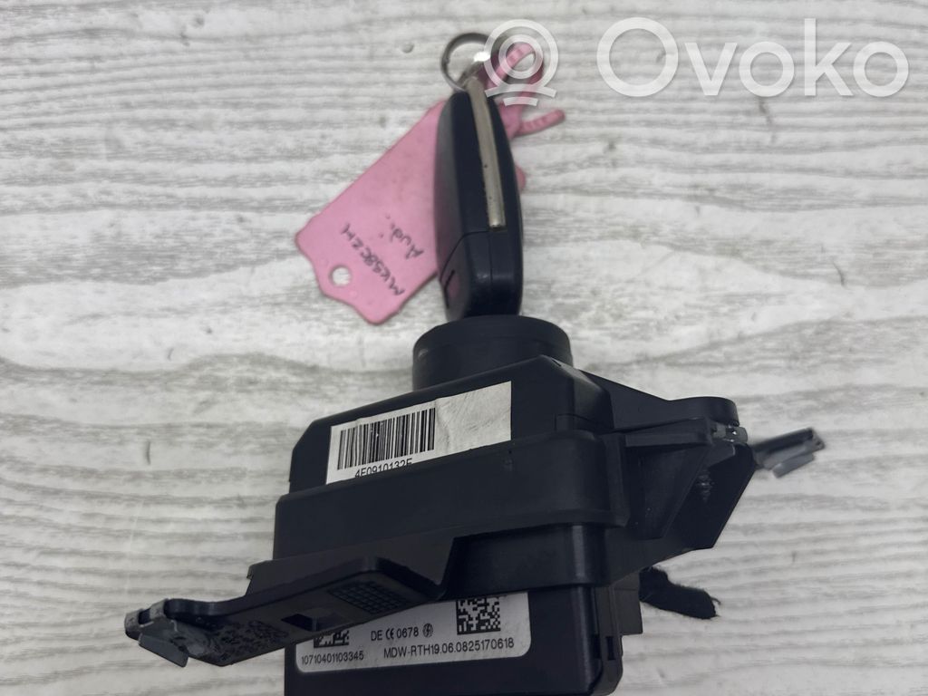 Audi Q7 4L Užvedimo spynelė 