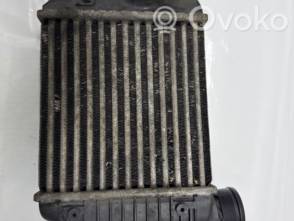 Audi A6 S6 C6 4F Interkūlerio radiatorius 