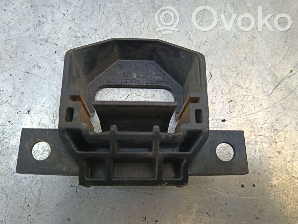 BMW 3 E92 E93 Radiator mount bracket 