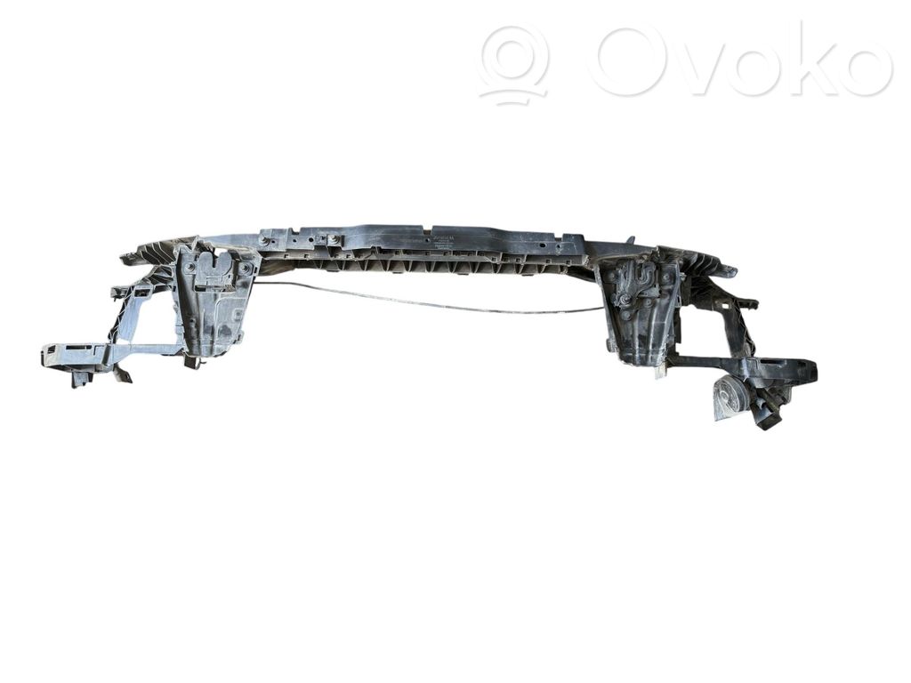 Volvo V60 Radiatoru panelis 