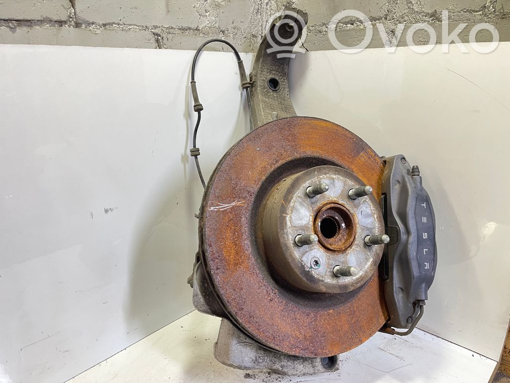 Tesla Model S Front wheel hub spindle knuckle 