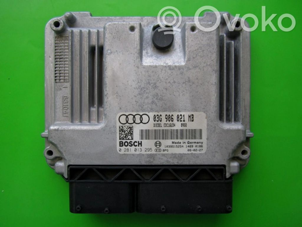 Audi A3 S3 A3 Sportback 8P Engine control unit/module ECU 