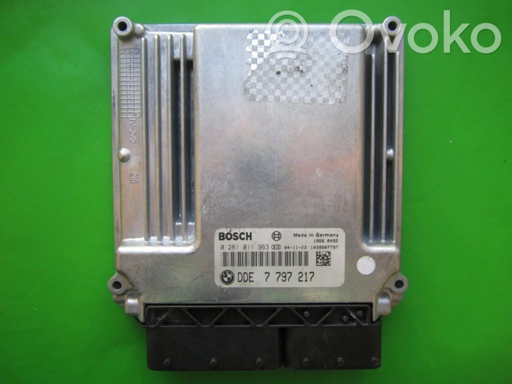 Galios (ECU) modulis   DDE7797217,0281011963