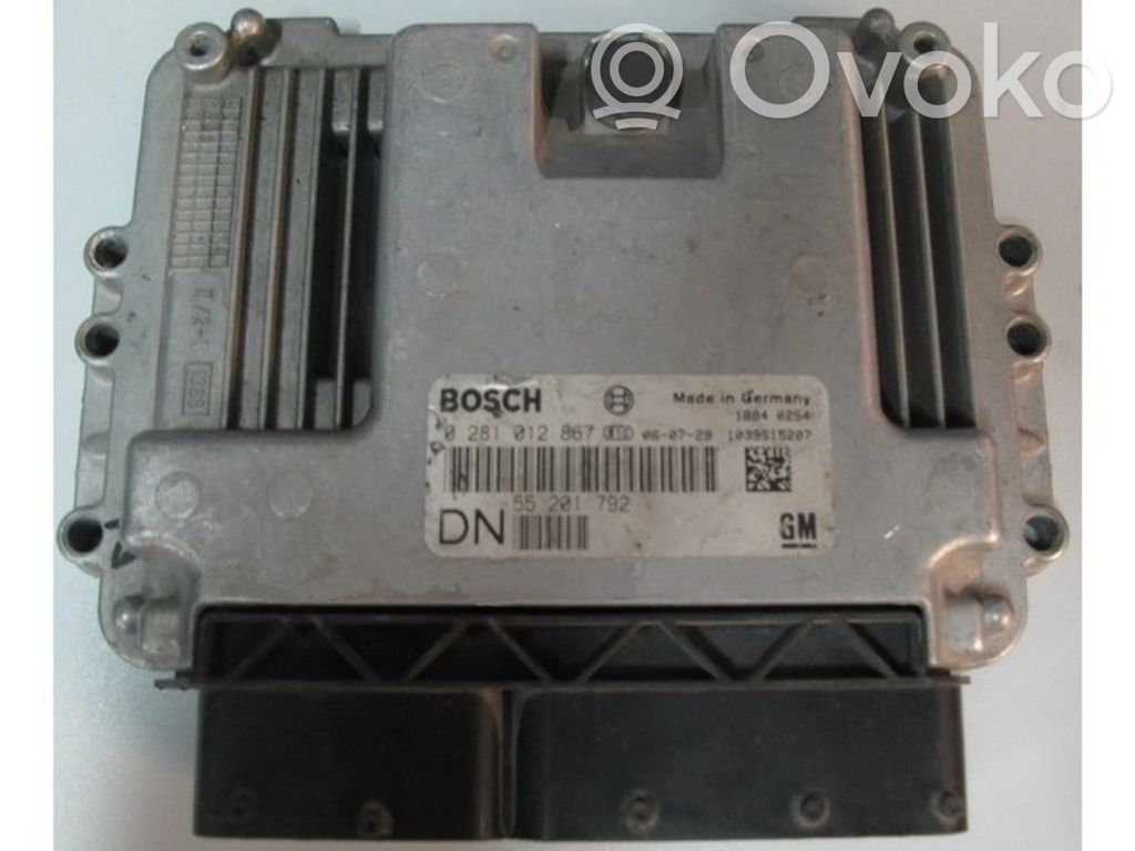 Opel Astra H Unidad de control/módulo ECU del motor 