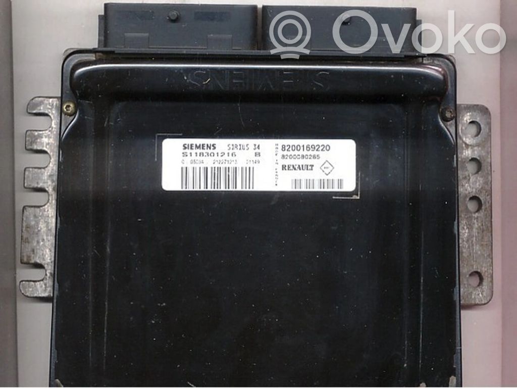 Komputer / Sterownik ECU silnika   8200169220,S118301216B