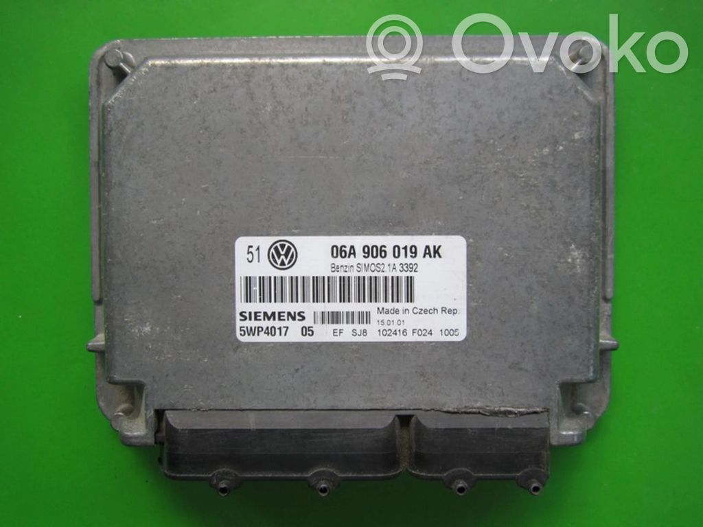 Engine control unit/module ECU   06A906019AK,5WP4017