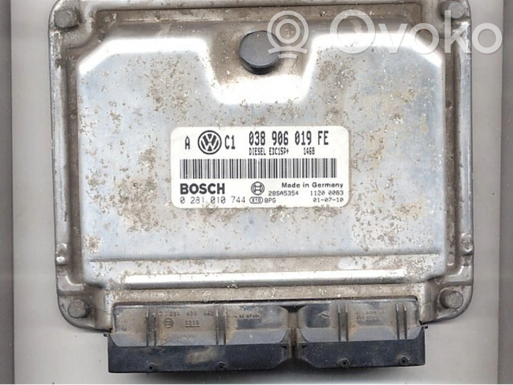 Volkswagen PASSAT B7 Engine control unit/module ECU 