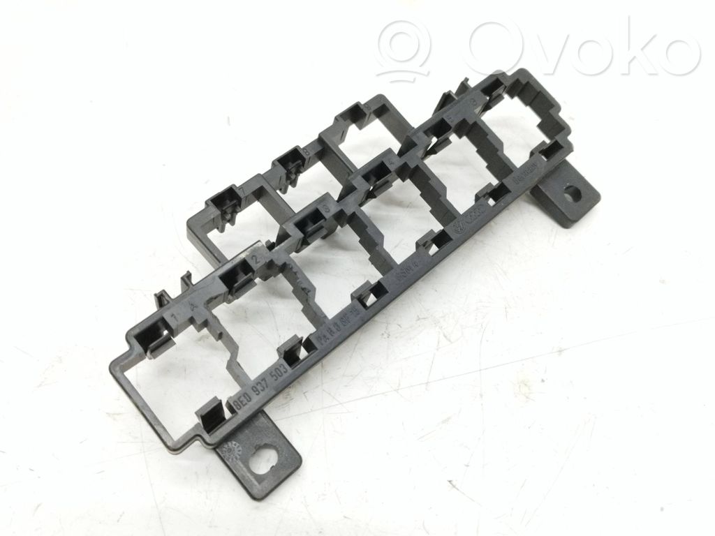 Audi A4 S4 B6 8E 8H Relay mounting block 