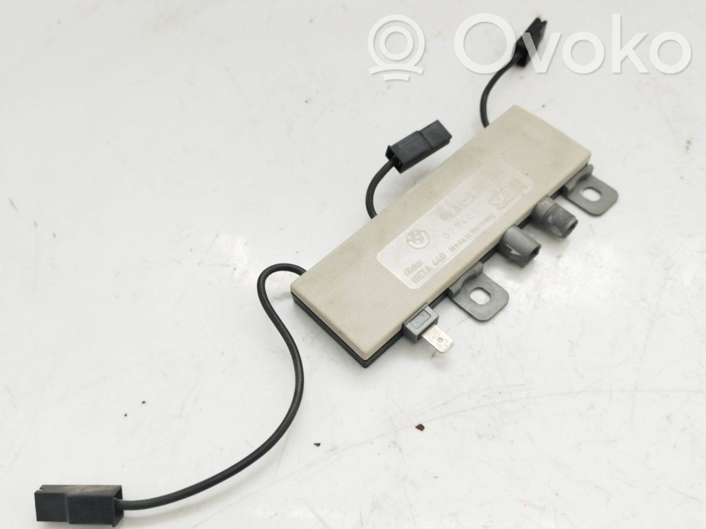 BMW 5 E34 Antenna control unit 