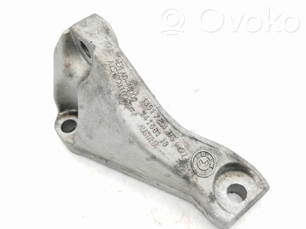 BMW 3 E92 E93 Fuel pump bracket 